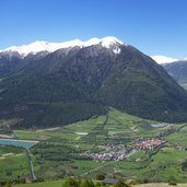 blick auf glurns und umgebung