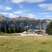 ratschings jaufen bergrestaurant rinneralm und bergstation gondelbahn