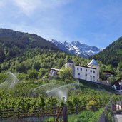 tschenglsburg mit tschenglser hochwand