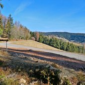 weg nr richtung voeraner almen