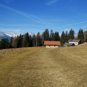 wiesen herbst winter bei leadner alm