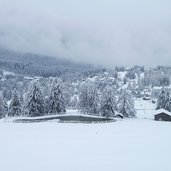 karersee dorf winter nebel schnee