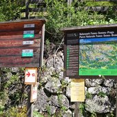 forststrasse weg mtb schluderbach nach plaetzwiese wegweiser