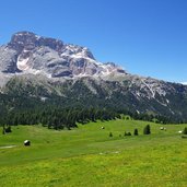 almhuette plaetzwiese rundblick fr