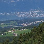 radein und aldein darunter kaltern von gebiet bei kugeljoch aus gesehen