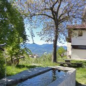 brunnen in st georgen bei schenna