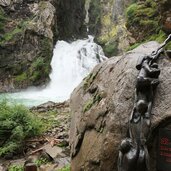 Franziskusweg Erster Wasserfall DSC