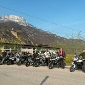 RES suedtirol onroad tour s Pause mit Berblick mit Motorrad onroad tour Presse Stuttgart