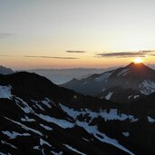 dji sonnenaufgang vom becherhaus