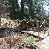 tisens natur erlebnispfad vorbichl bruecke