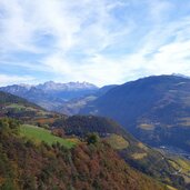 herbst panorama bei signat ritten dahinter rosengarten