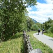 vinschgau radweg bei goeflan schlanders