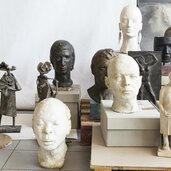 Foto dei busti e delle sculture