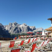 col pradat gasthaus terrasse mit sella