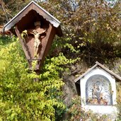 kreuz und bildstock am poststeig bei st peter lajen