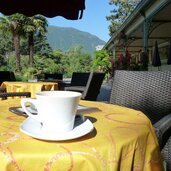 meran kurpromenade wandelhalle cafe kaffee