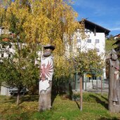 st leonhard passeier holzfiguren am platz andreas hofer