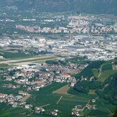 leiferer hoehenweg breitenberg blick auf st jakob leifers und bozen sued