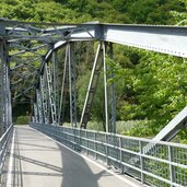 radweg bozen trento trient bei frizzi au bruecke