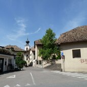 girlan burgunder keller und kirche