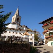 jenesien kirche und landgasthof zum hirschen