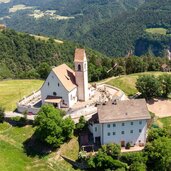 dji afing dorfkirche und kindergarten