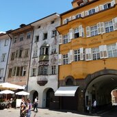 bozen rathausplatz bindergasse fassaden