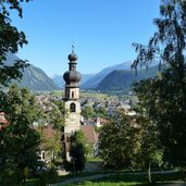 bruneck zentrum von schloss aus gesehen mit rainkirche