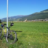 sonnenstrasse bei pfalzen fahrrad