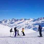 schnalstal winter skifahrer personen
