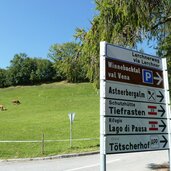 wegweiser winnebachtal bei terenten