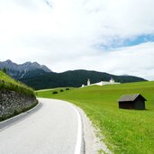 radweg bei oberolang friedhof