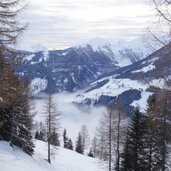 winter aussicht vom weg b richtung ulfas darunter nebel