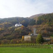 kloster marienberg und fuerstenburg bei burgeis herbst