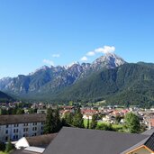 blick von haselsberg auf toblach mit eingang hoehlensteintal fr