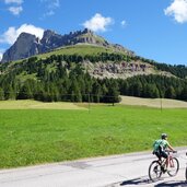 karerpass rosengarten radfahrer