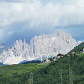 karneid dahinter rosengarten