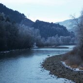 fluss sarns brixen winter