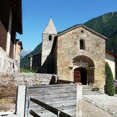 taufers im muenstertal st johann kirche