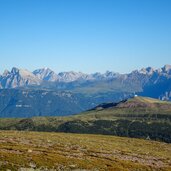 rittner horn im hintergrund seiser alm rosszaehne