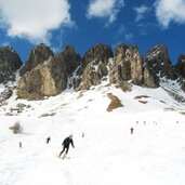 Skigebiet Sellaronda Sellarunde Groeden Cirspitzen Passo Gardena Groednerjoch