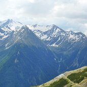 pfitschtal blick auf pfunderer berge mit wilde kreuzspitz und burgumer tal