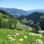 landschaft bei onach blick richtung alpenhauptkamm