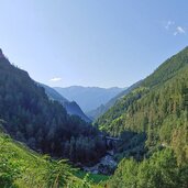 schnalstal blick zurueck richtung katharinaberg und schnalser bach