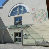 schabs haus der dorfgemeinschaft