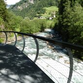 passer schluchtenweg bei gomion haeuser bei schram hof