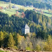 schloss schoeneck bei muehlen pfalzen