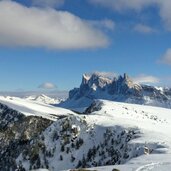 raschoetz winter schnee aussicht richtung geislergruppe seceda