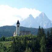 innichen ort vierschach kirche st magdalena
