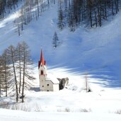 prastmann alm winter prettau ahrntal mit heiliggeist kirche